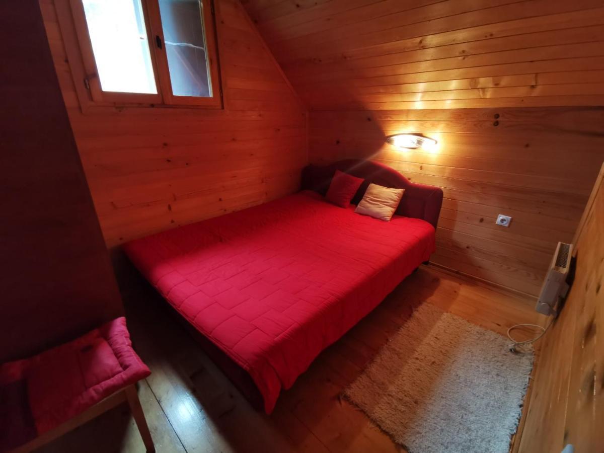 Apartman Bugar Митровац Экстерьер фото